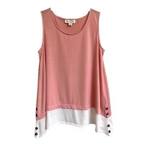 SIMPLY NOELLE, PINK TANK TOP. LONGER SIDES WITH BUTTON DETAIL. SIZE S/M 8-10
